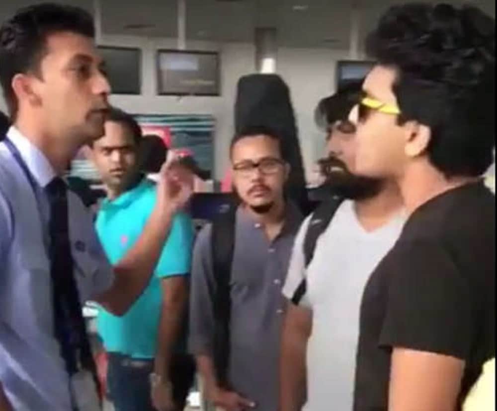 Singer Aditya Narayan Misbihaves With IndiGo Airline Staff At Raipur Airport