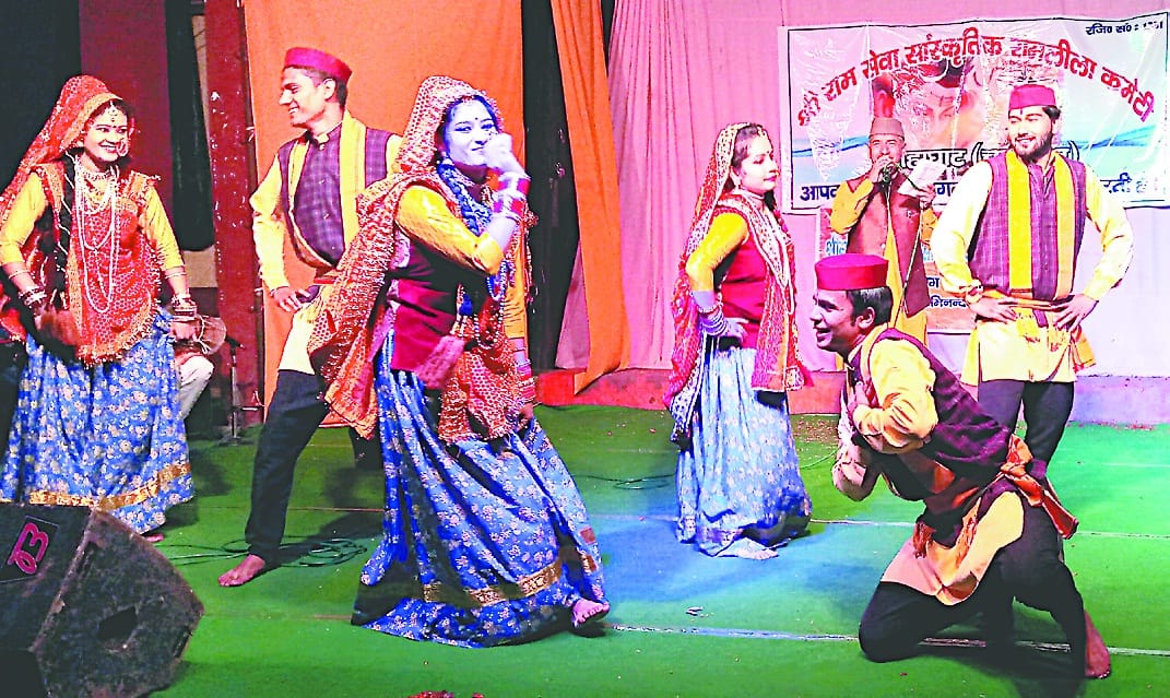 देश रंगीला...पर छात्रों ने मचाई धमाल
