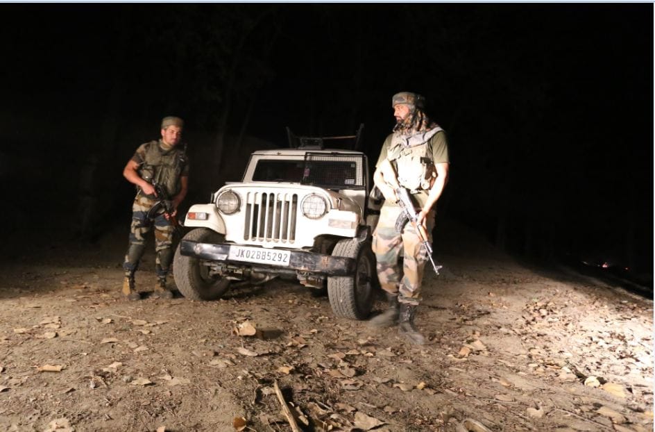 greanade attack on police station in south kashmir,two injured