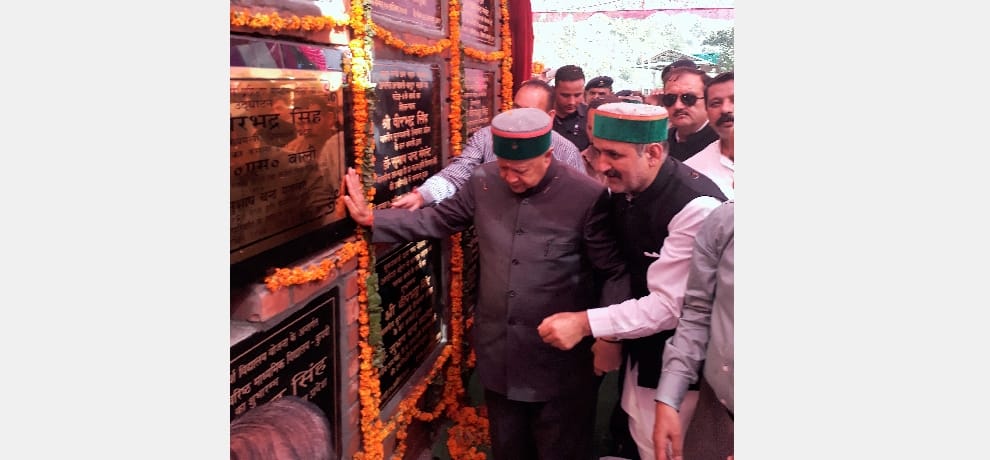 cm virbhadra singh statement over groupism in congress