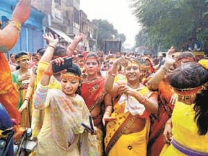 Durga festival in manjhanpur