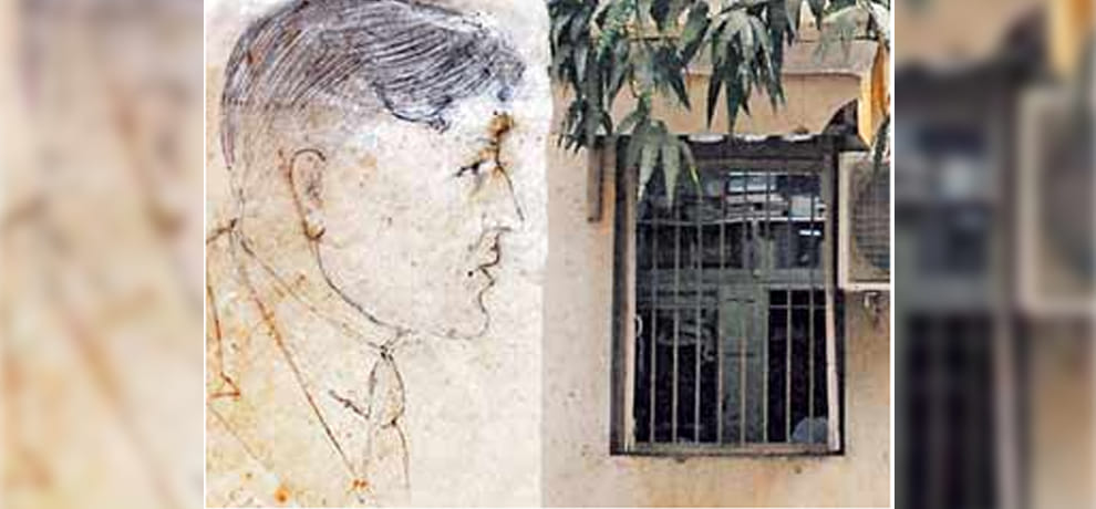 Mumbai CST crime branch building where Nathuram Godse has been hidden after he killed mahatma gandhi