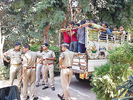 Mining busted, 34 arrested
