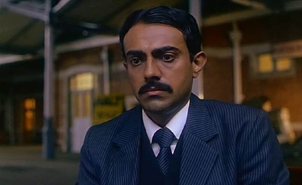 these actor play Mahatma Gandhi role in film