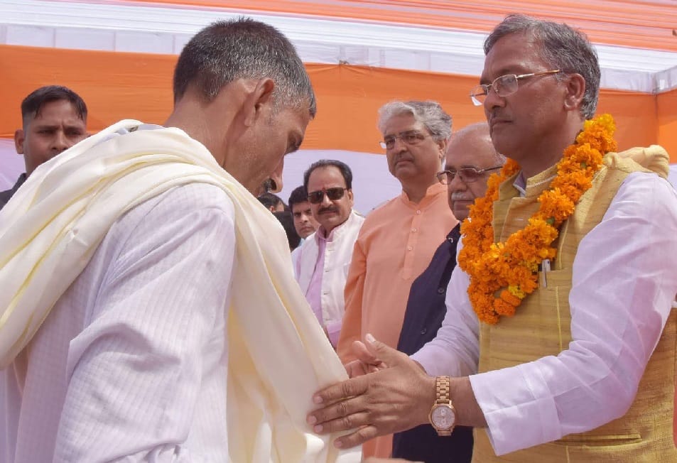 Trivendra singh rawat statement for congress and samajwadi party