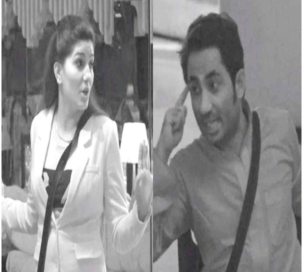 bigg boss first day sapna chaudhary fight with zubair khan