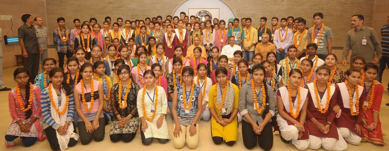 cm yogi honour meritorious student of up board