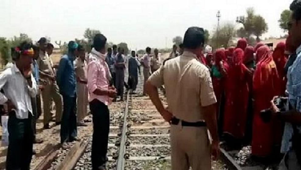 Four people died due to train injuries in Allahabad