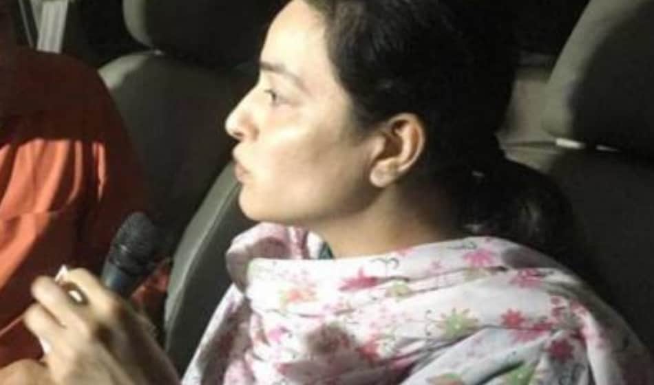 See Honeypreet Real Photos during confrontation of media after thirty eight days 