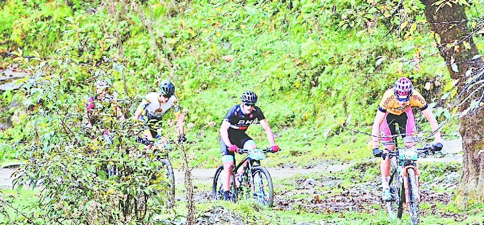 thomas of norway take lead in mtv himalaya hero cycle rally