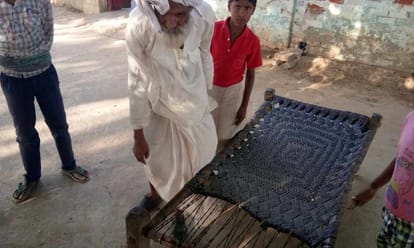 man murdered in agra after beating by cricket bat