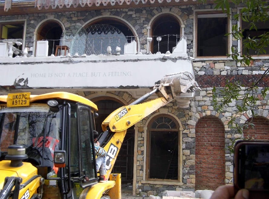 Bulldozer destroy sachin tendulkar favorite dahlia bank house in mussoorie