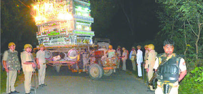 scourge in sambhal during muharram festival many injured in stone pelting