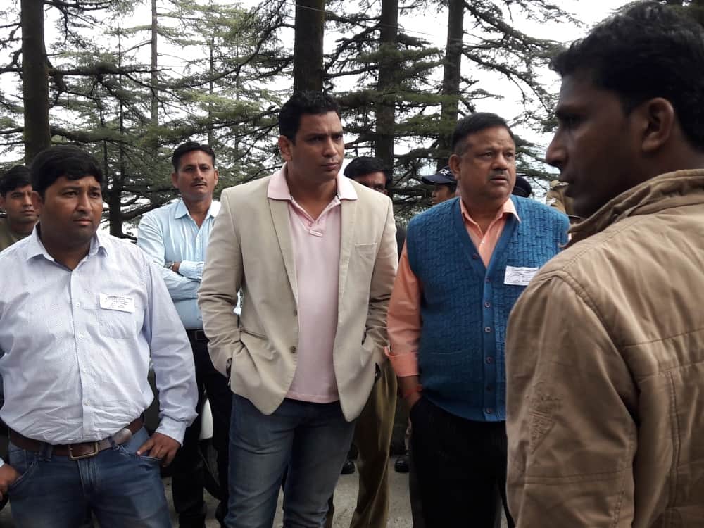strange thing seen in sachin tendulkar dahlia bank house