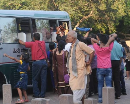two lakh visitors of tajmahal in last three days