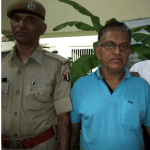 पुलिस की गिरफ्त में आरोपित