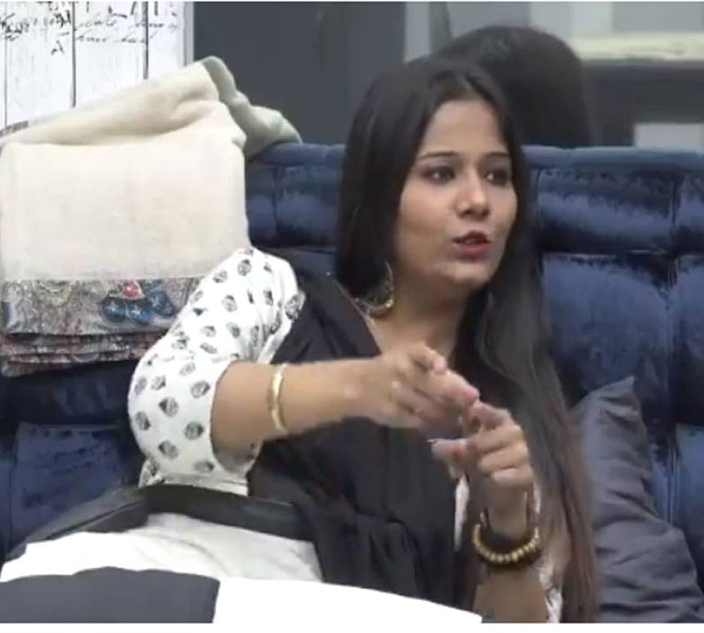 bigg boss 11 first week nomination hina khan safe
