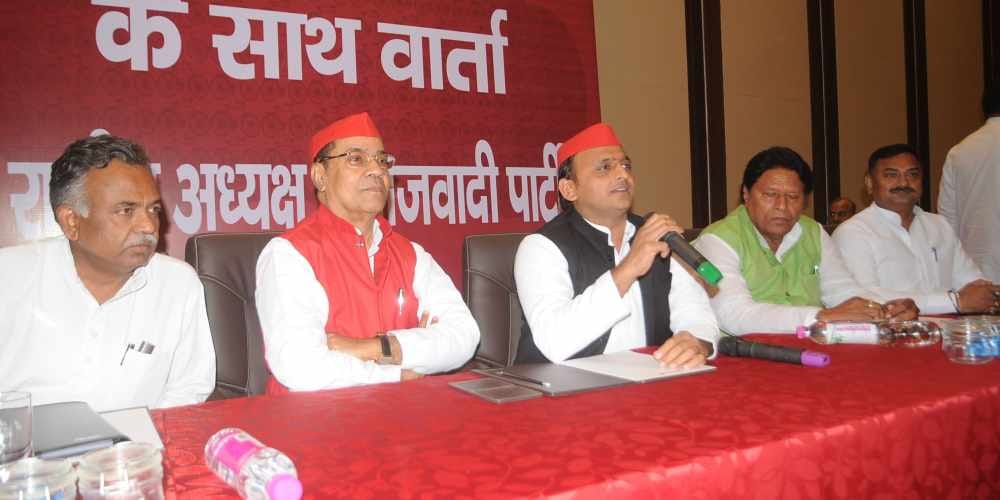 akhilesh yadav attack on bjp over tajmahal issue