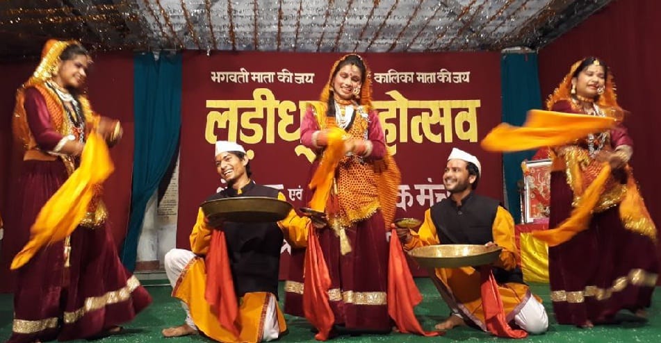 Chaala o my chhabali, o my Hema Malini .