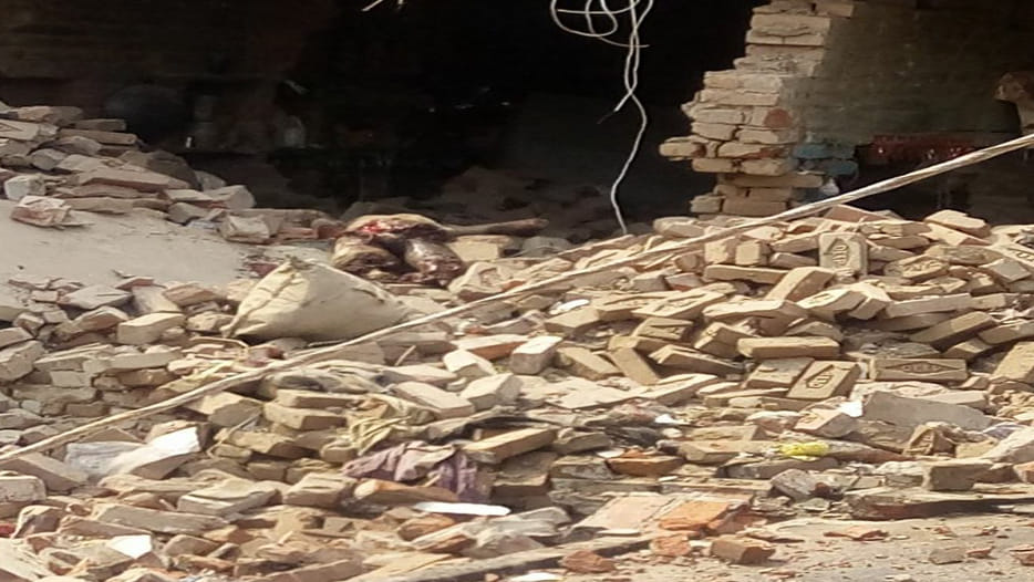 After explosion in Kanpur army on spot
