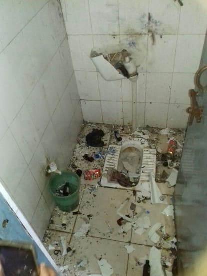 bomb blast in lucknow civil court
