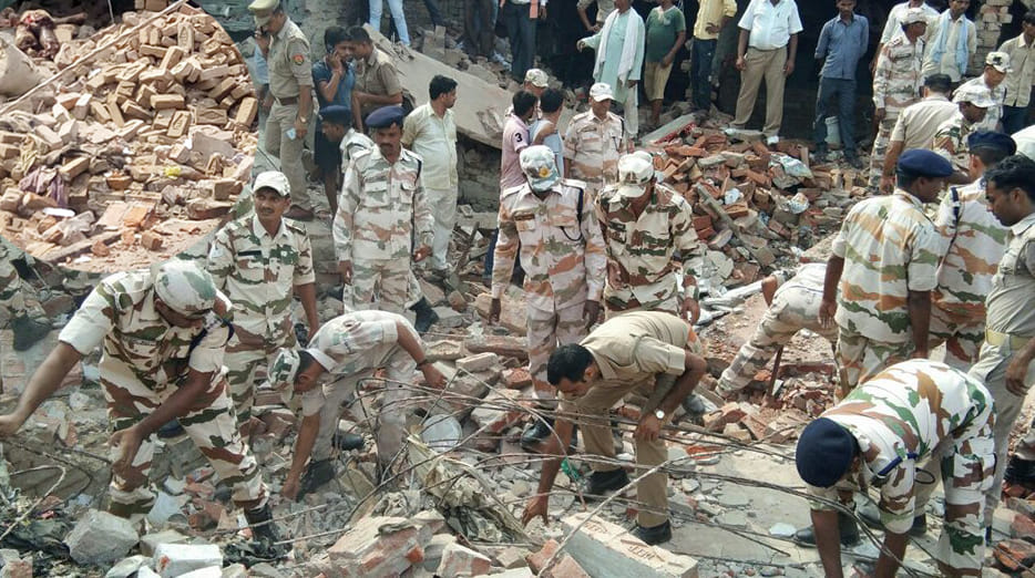two killed in bomb blast in Kanpur