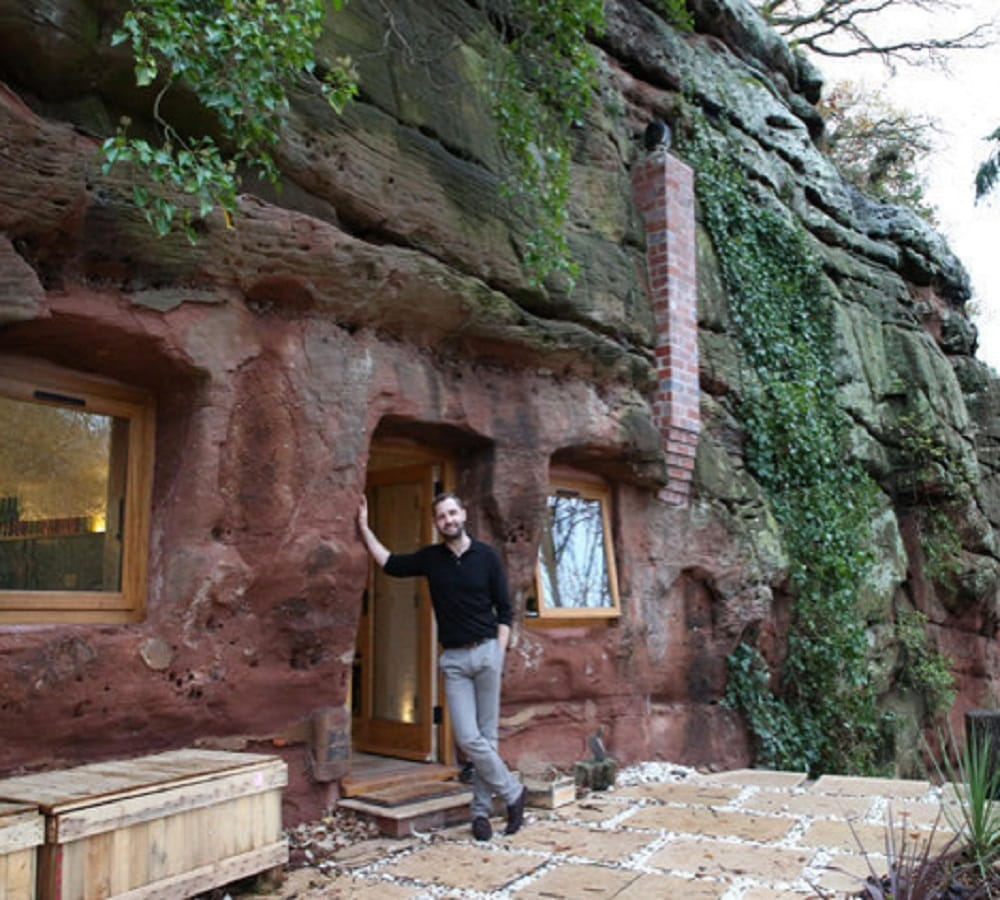 mexico artist spend twenty five years in cave and transformed it with amazing sand art 