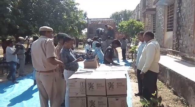 driver run from truck after seen NAKABANDI 