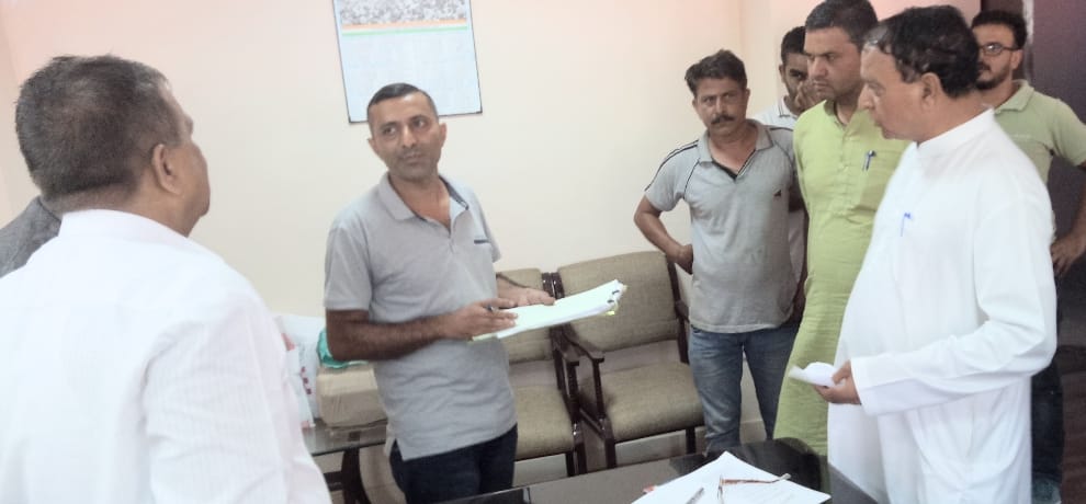 govt Employee Torn MLAs DO Note in mandi