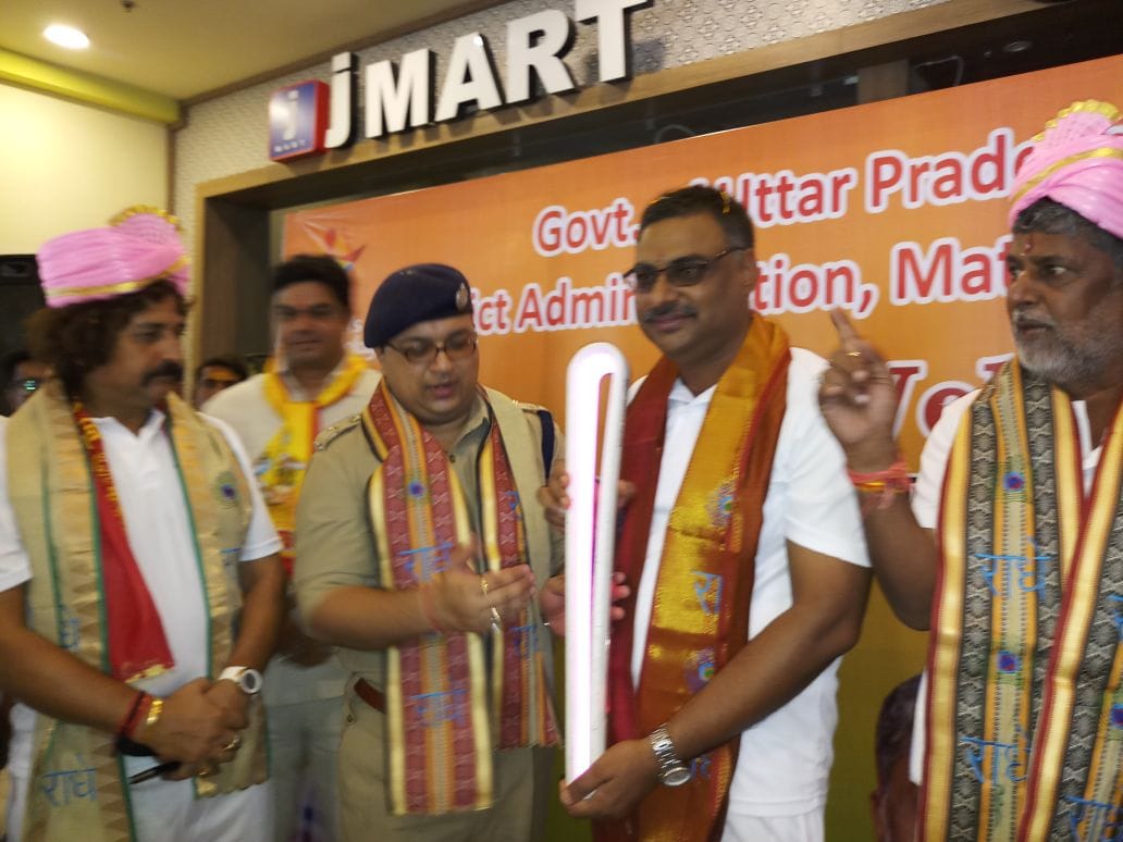 queens baton relay reached agra via mathura