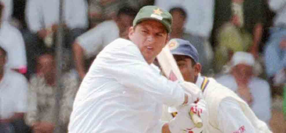 afridi makes history on 4 oct 1996 against sri lanka by fastest century 