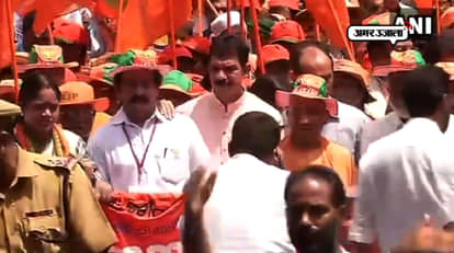 Up cm cm yogi aditryanath attacks communist government in kerala bjp jan raksha rally 