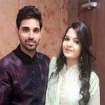 रिंग सेरेमनी के दौरान भुवनेश्वर और नूपुर नागर