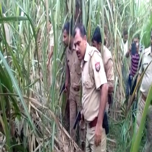 Live photos of the encounter... police arrested two accused