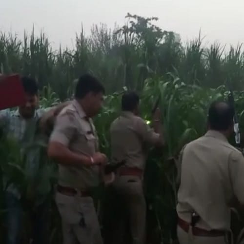 Live photos of the encounter... police arrested two accused
