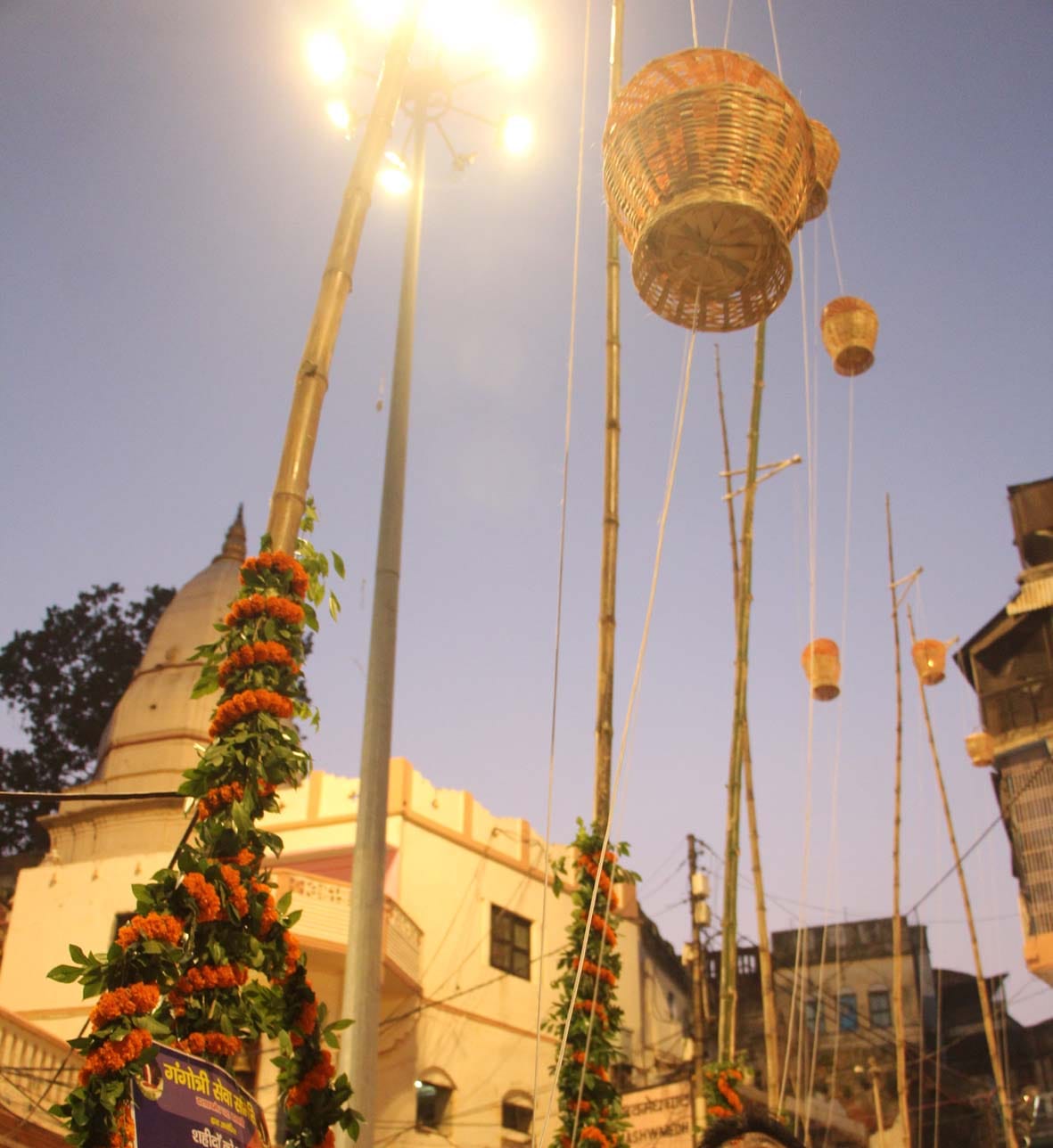 akashdeep in varanasi for memory of martyrs