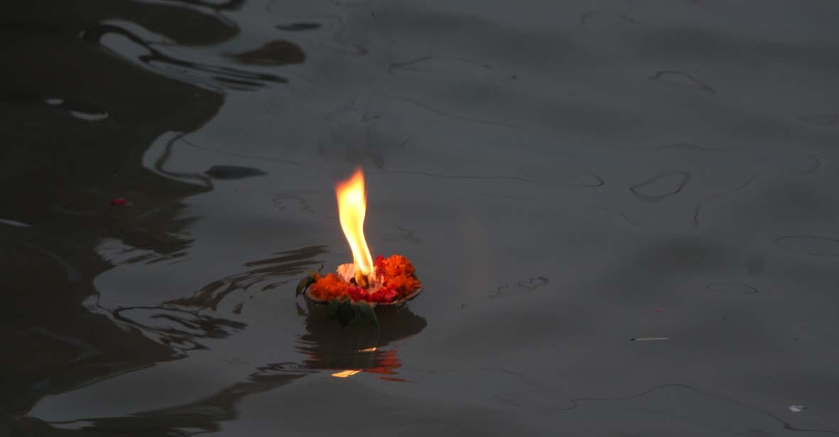akashdeep in varanasi for memory of martyrs