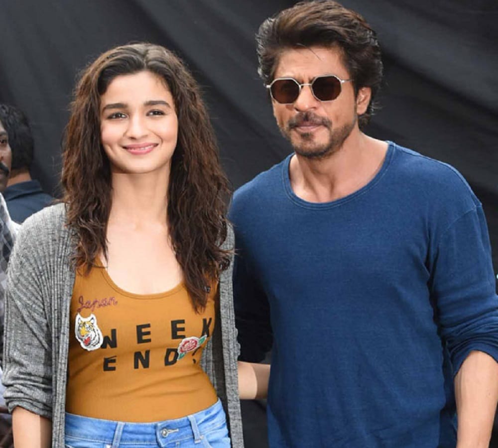 deepika has role in Aanad l rai upcoming movie with shahrukh khan 