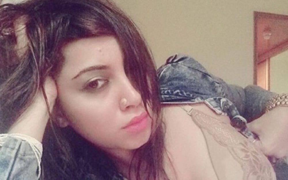 Arshi Khan Bigg Boss 11 Contestant Reveals How radhe maa Used Crime Branch To Take Revenge 