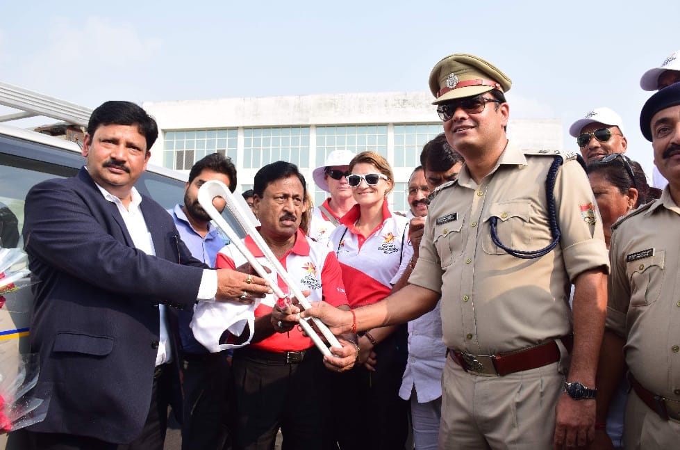 Queens baton relay huge welcome in kumaon uttarakhand