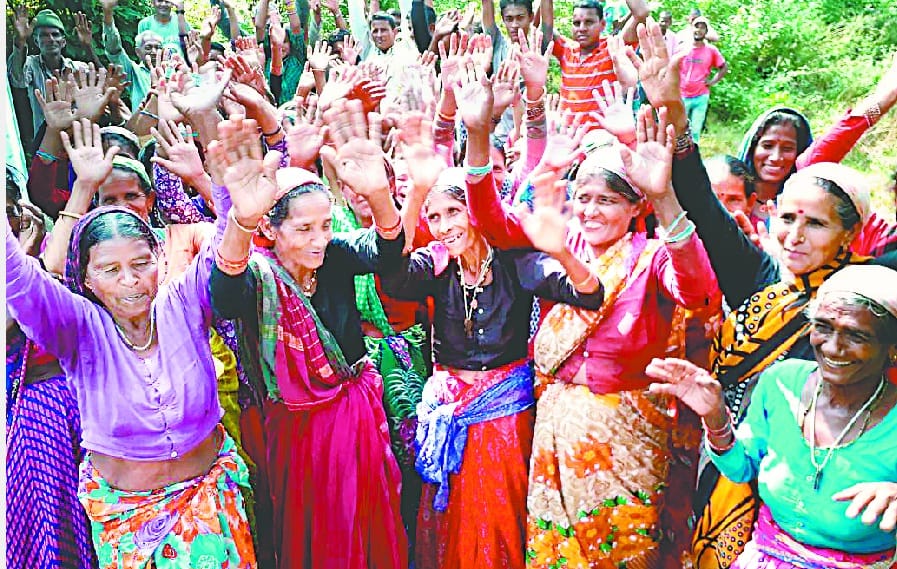 Villagers boycott meeting