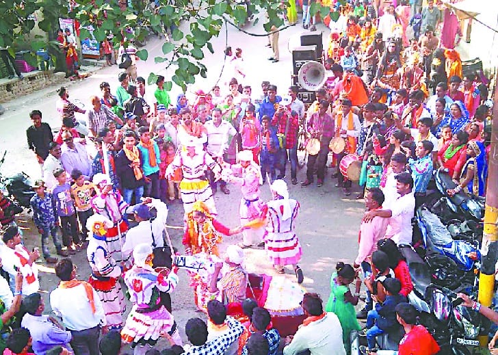 shobhayatra carried out with traditional playing instruments