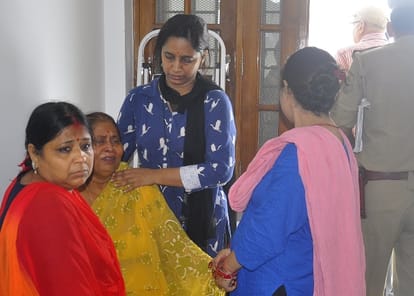 woman commits suicide on her daughter's birthday in lucknow