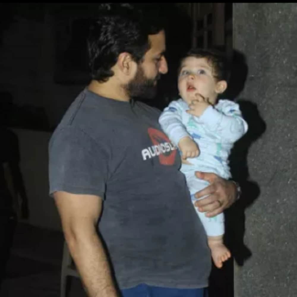 Taimur Ali Khan Visits Aunt Soha Ali Khan To Meet Baby Sister Inaaya Naumi Kemmu