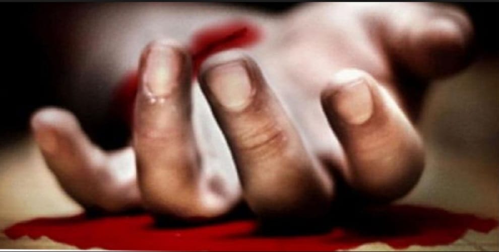 बेवर में ईंट से कूट कूटकर युवक की हत्या