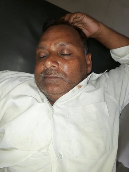 Ballia bjp leader surendra singh beat forest depatrtment staff