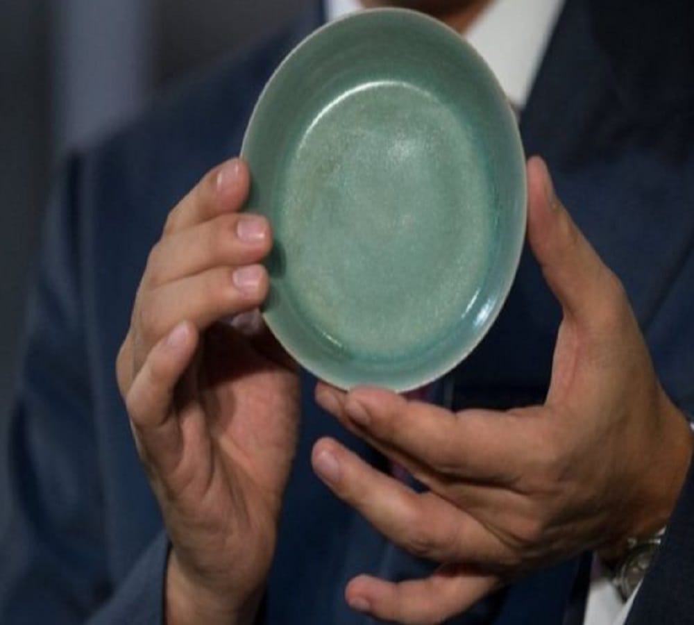 This small bowl auctioned 248 crore rupees in Hong Kong 
