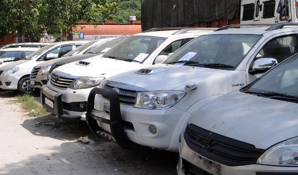 driver less car you will choose who will survive in accident