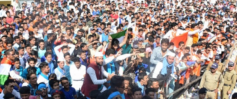 promises made to allure voters in common gathering