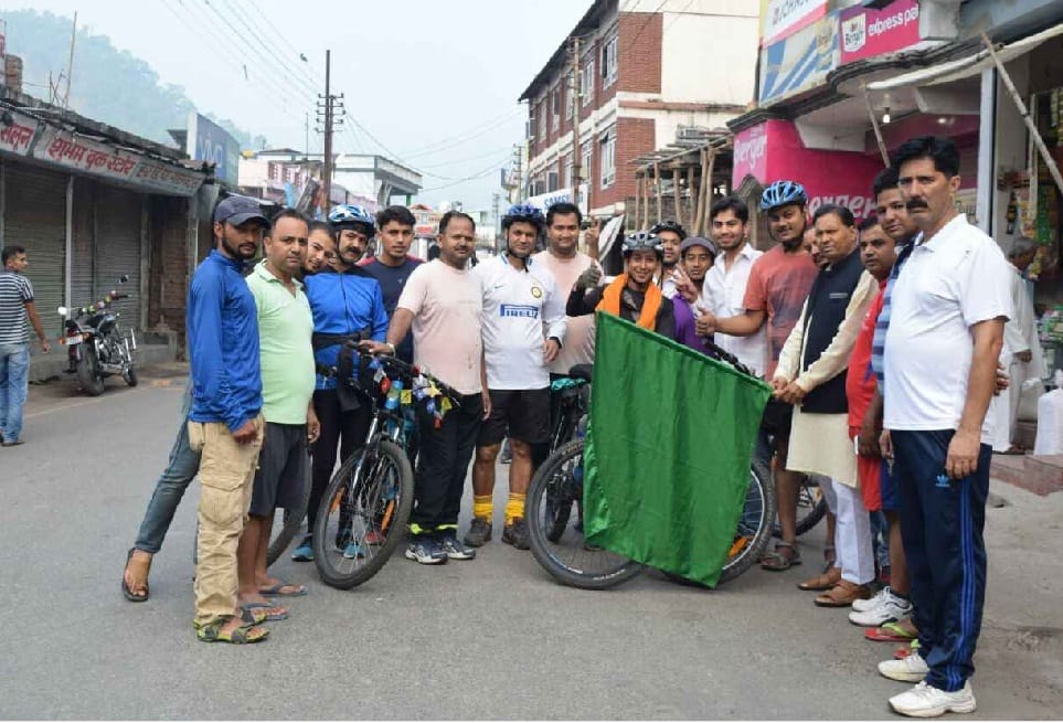 Pradeep now on a journey of bicycles to Munsariyari